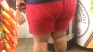 huge phat ebony bbw bent it over in the gas station