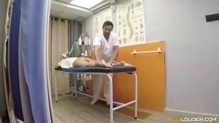 voluptuous helena kramer enjoys deep tissue massage